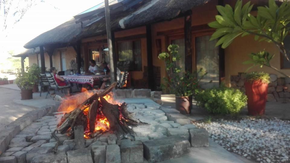 Camp Mara Hotel Omaruru Exterior photo